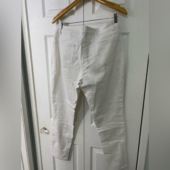 White high waisted skinny jeans - Picture 3 of 3